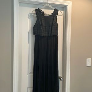 BCBG long black dress// size XS